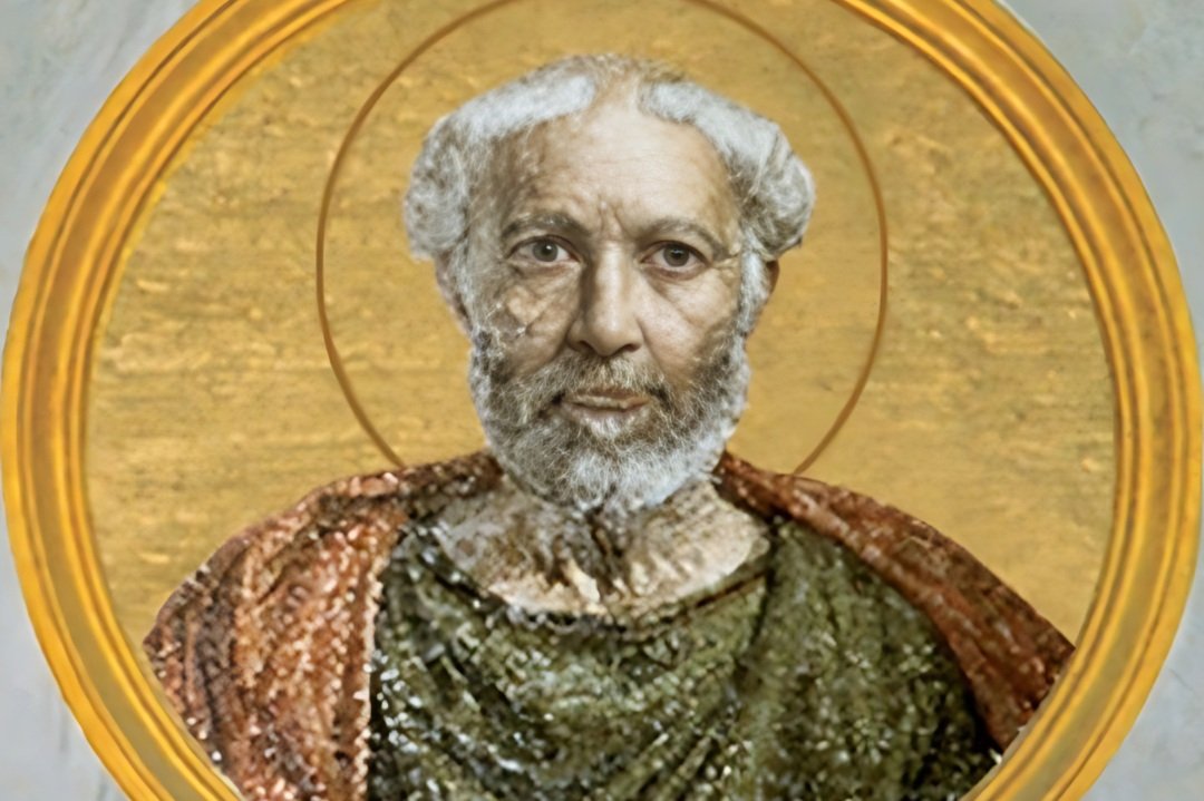 Ícone de São Dâmaso, papa idoso de barba com auréola, em moldura dourada